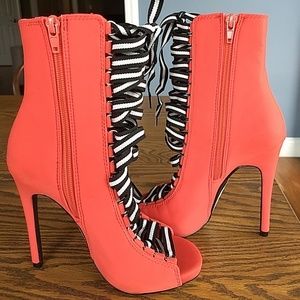 Steve Madden Fuego Red